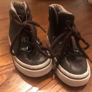 🏡 Toddler Brown Boots Size 5